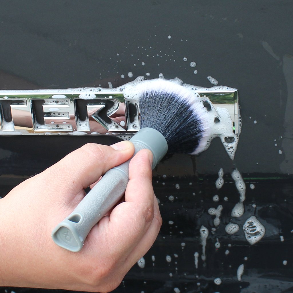 Detail Factory Grey Ultra-Soft TriGrip Brush
